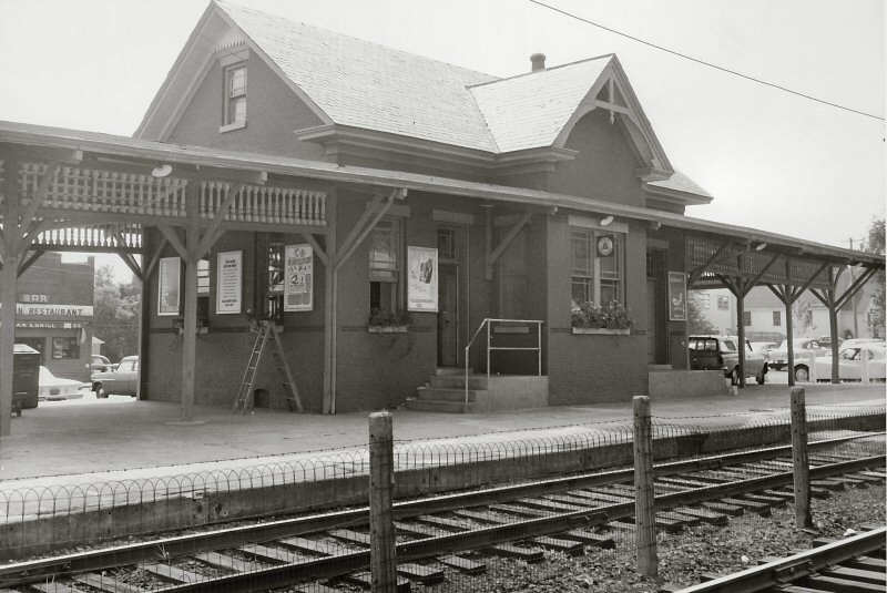 LIRR Oyster Bay Branch
